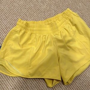 LULULEMON HOTTY SHORTS